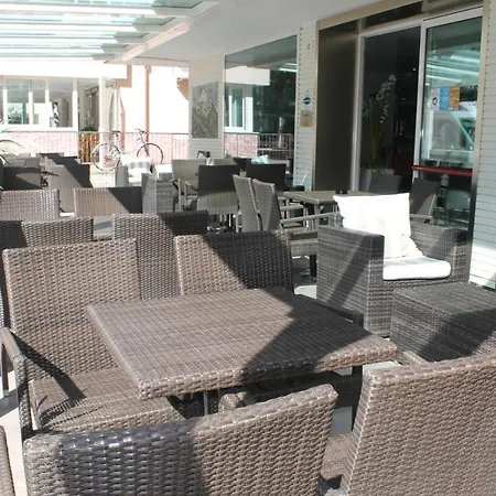 Vernel Hotel