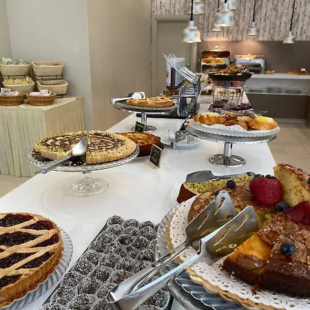 Vernel 酒店 里米尼